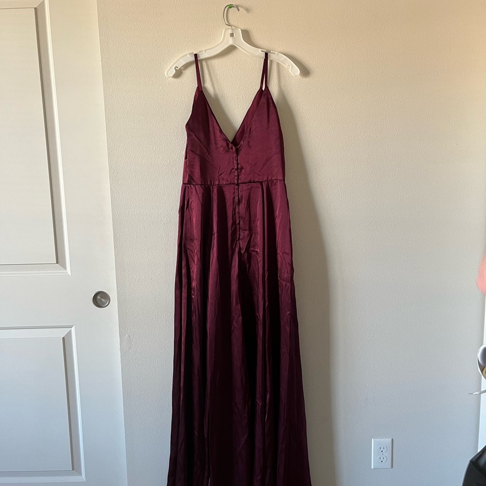 Size 8 David’s Bridal dress - Picture 2 of 2